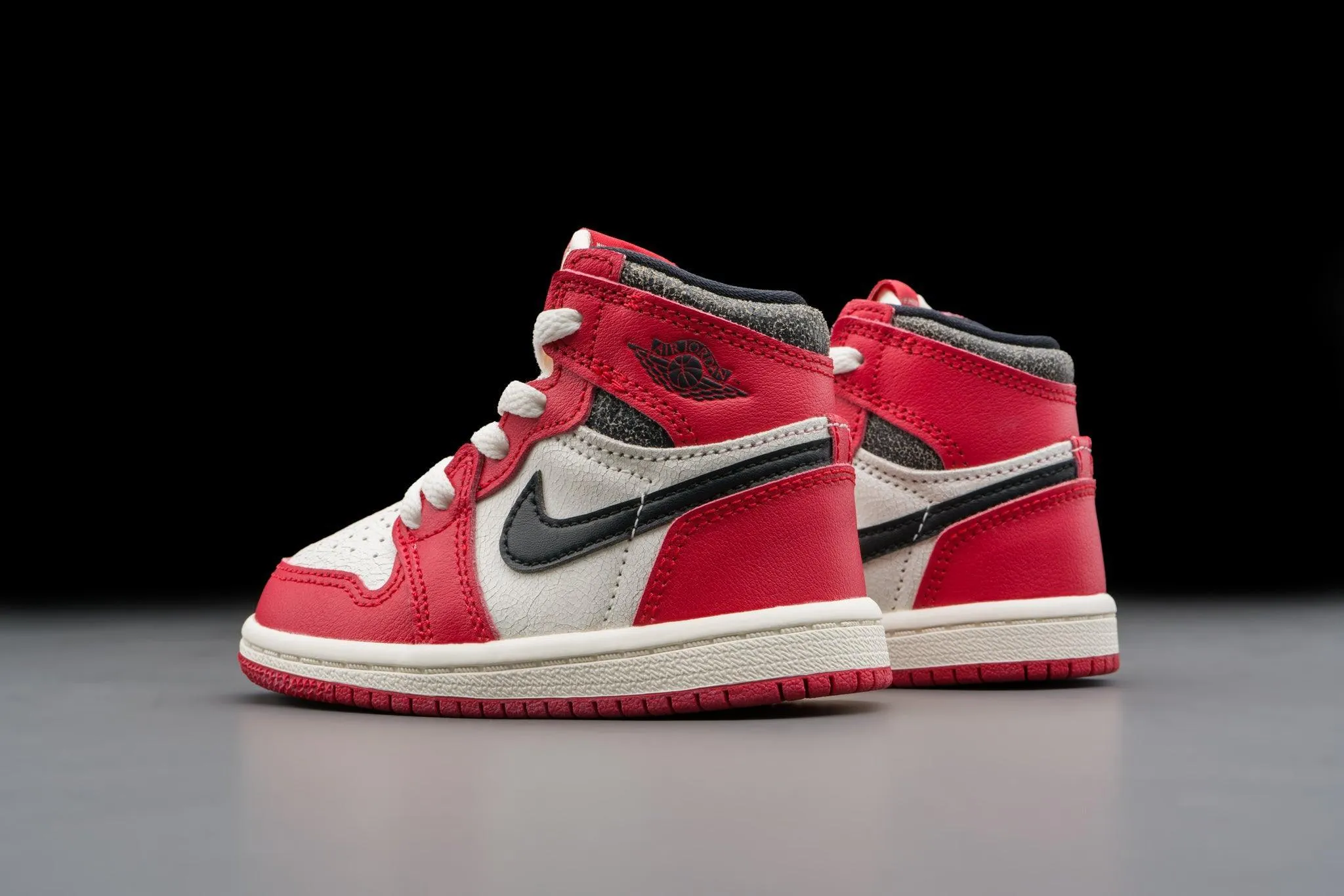 Air Jordan 1 Retro High OG Chicago Lost and Found (TD)