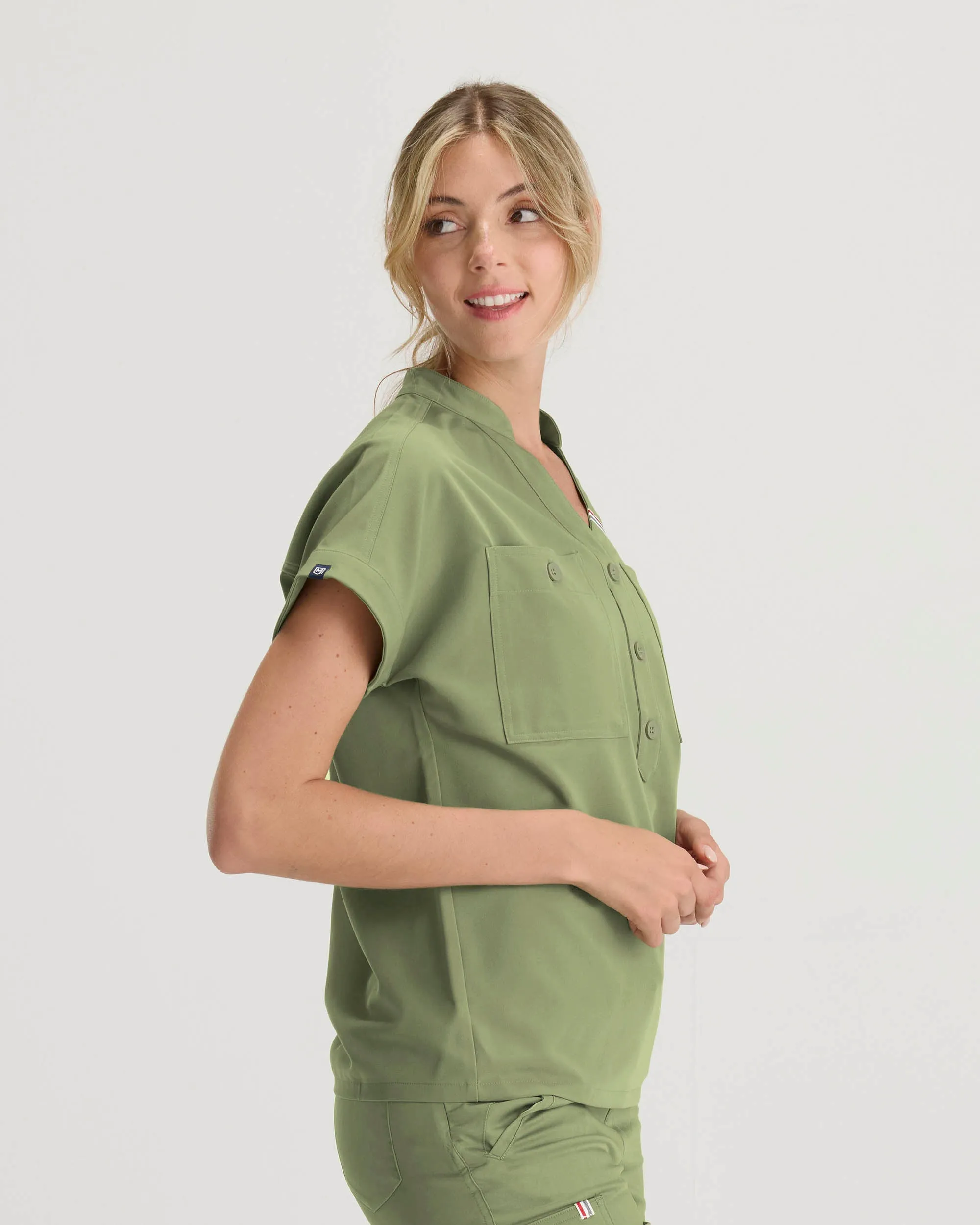 FYSEL® Fiji‎ ‎ Banded Collar Scrub Top