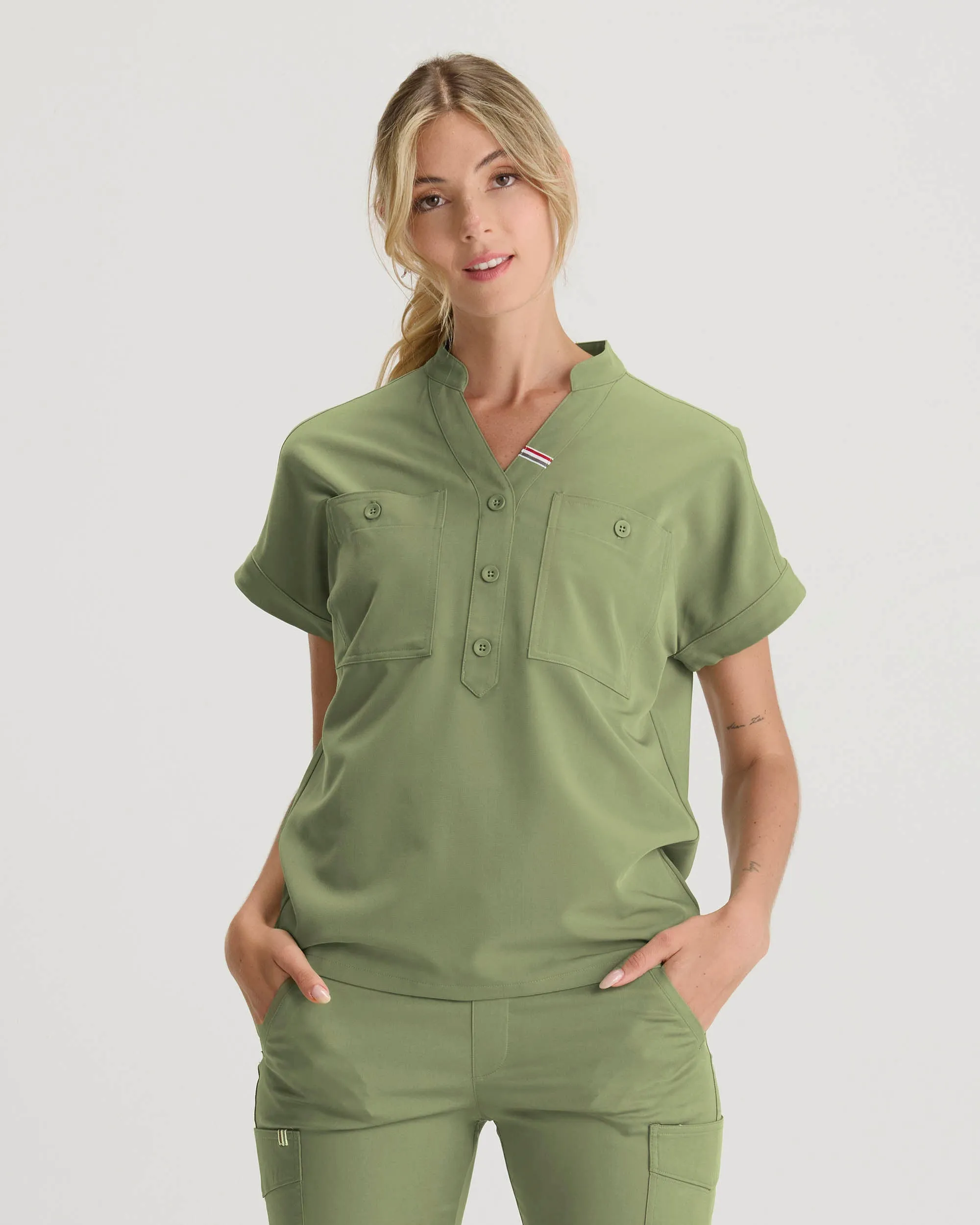 FYSEL® Fiji‎ ‎ Banded Collar Scrub Top