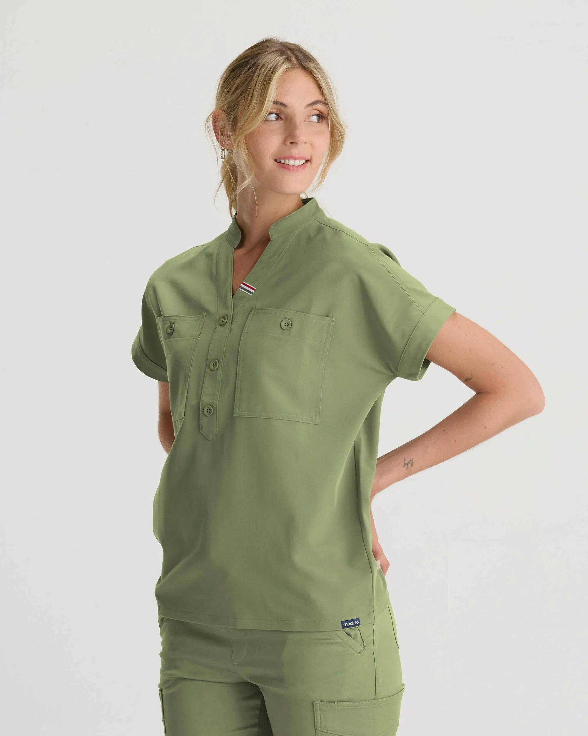 FYSEL® Fiji‎ ‎ Banded Collar Scrub Top