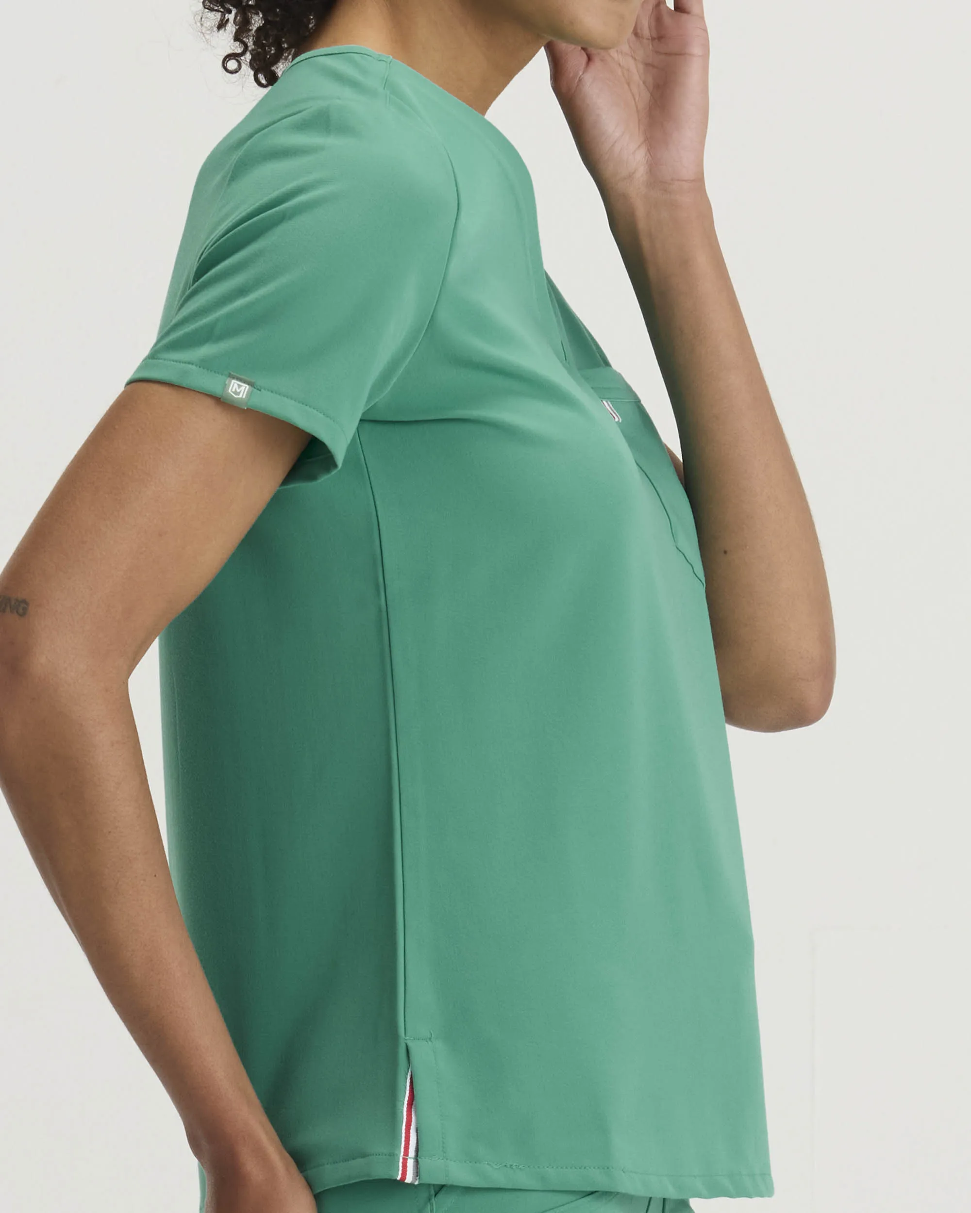 FYSEL® Sal‎ ‎ Essential Scrub  Top