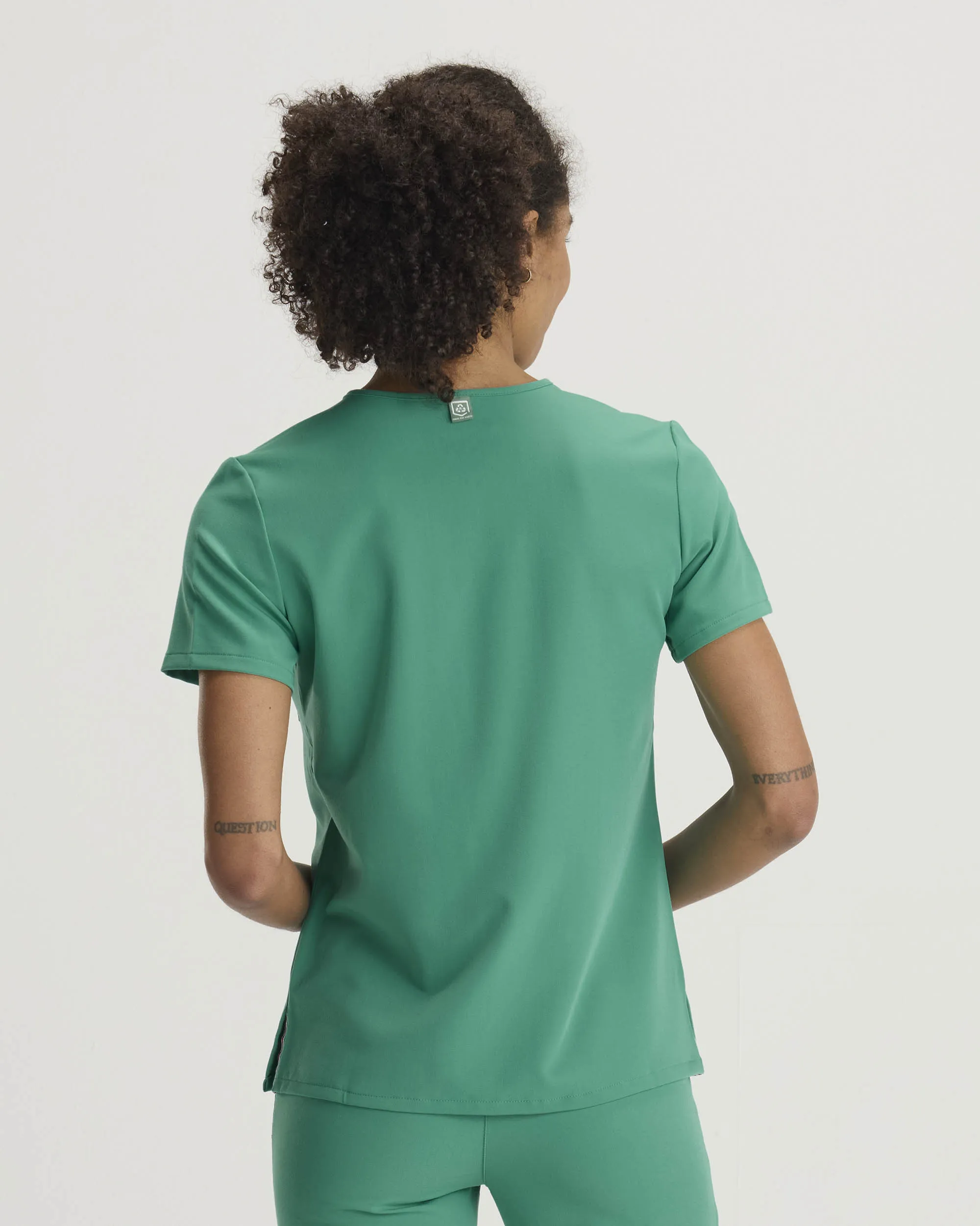 FYSEL® Sal‎ ‎ Essential Scrub  Top